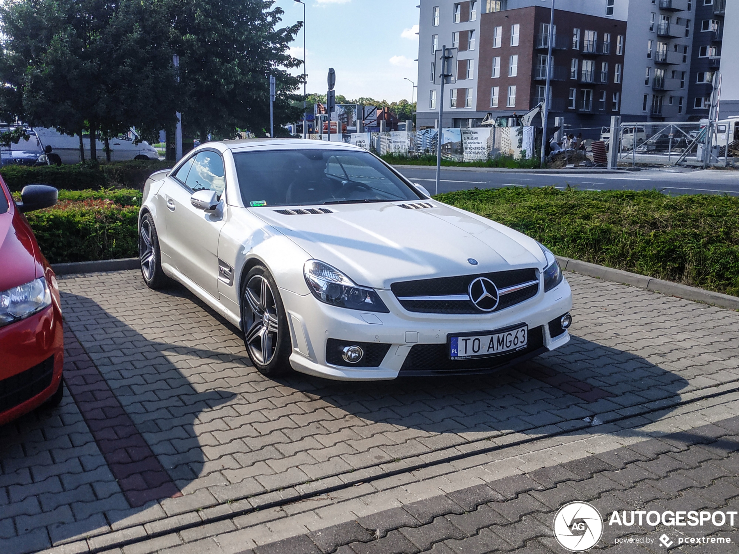 Mercedes Benz SL 63 AMG 15 July 2020 Autogespot