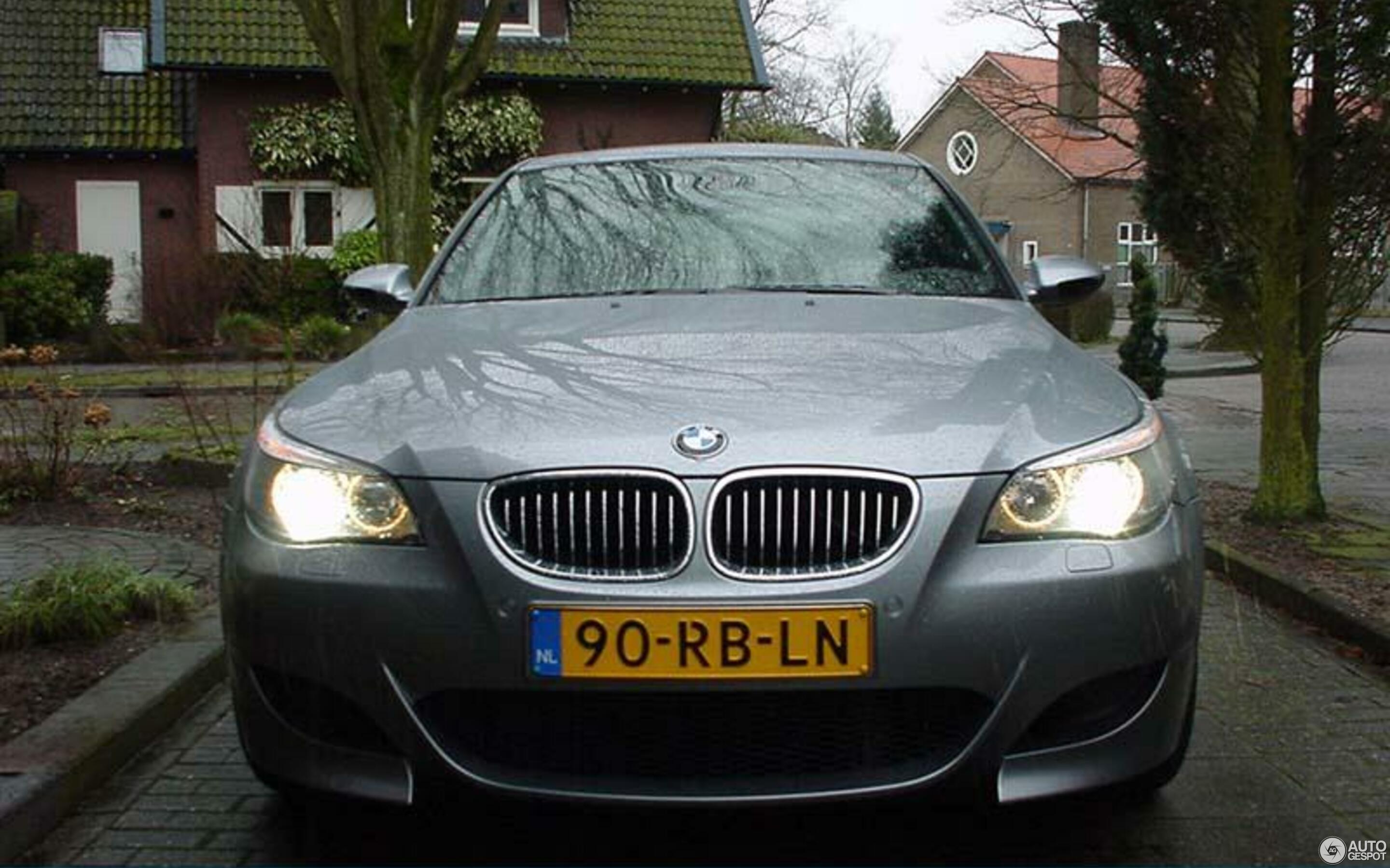 BMW M5 E60 2005