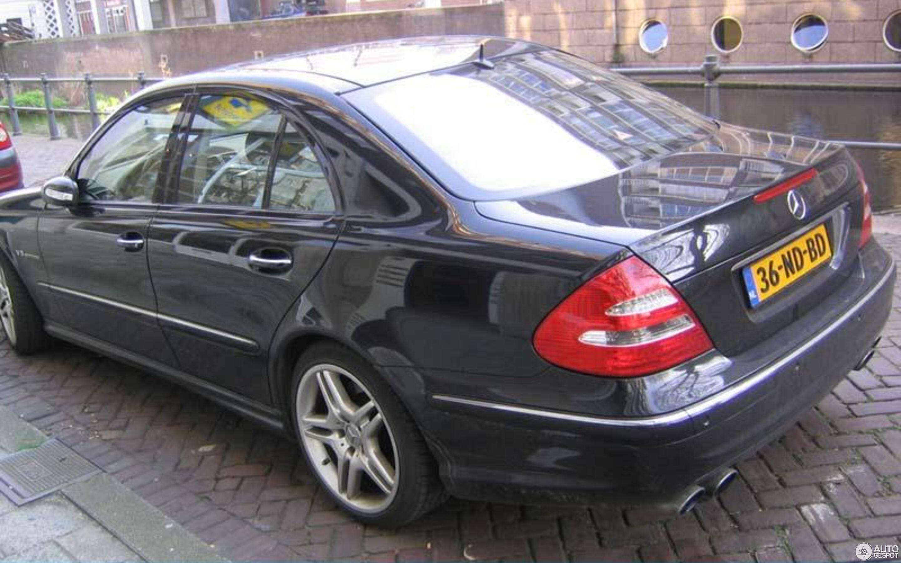 Mercedes-Benz E 55 AMG