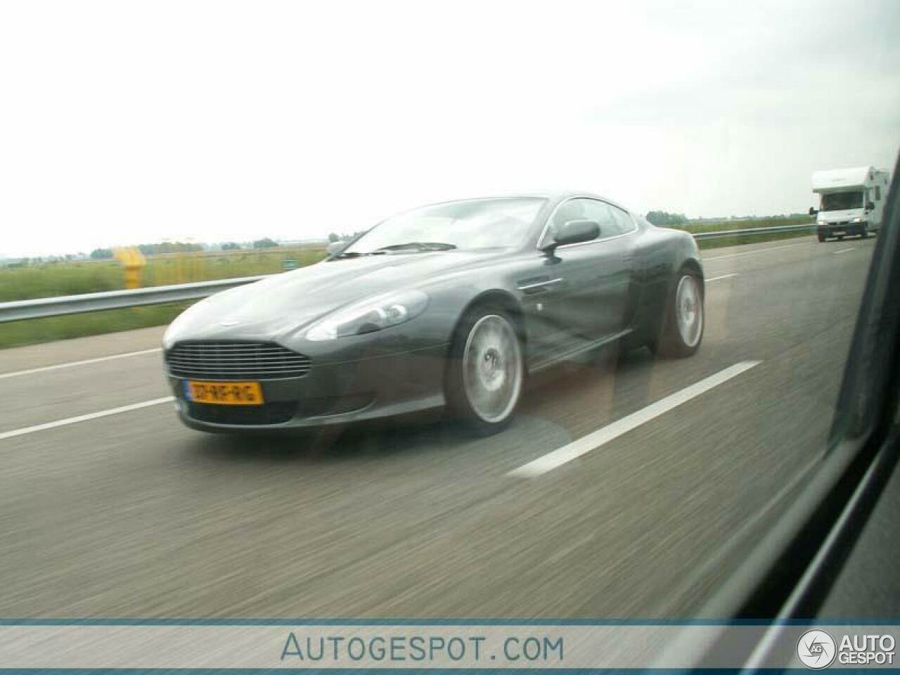 Aston Martin DB9