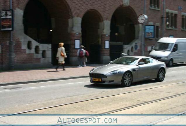 Aston Martin DB9