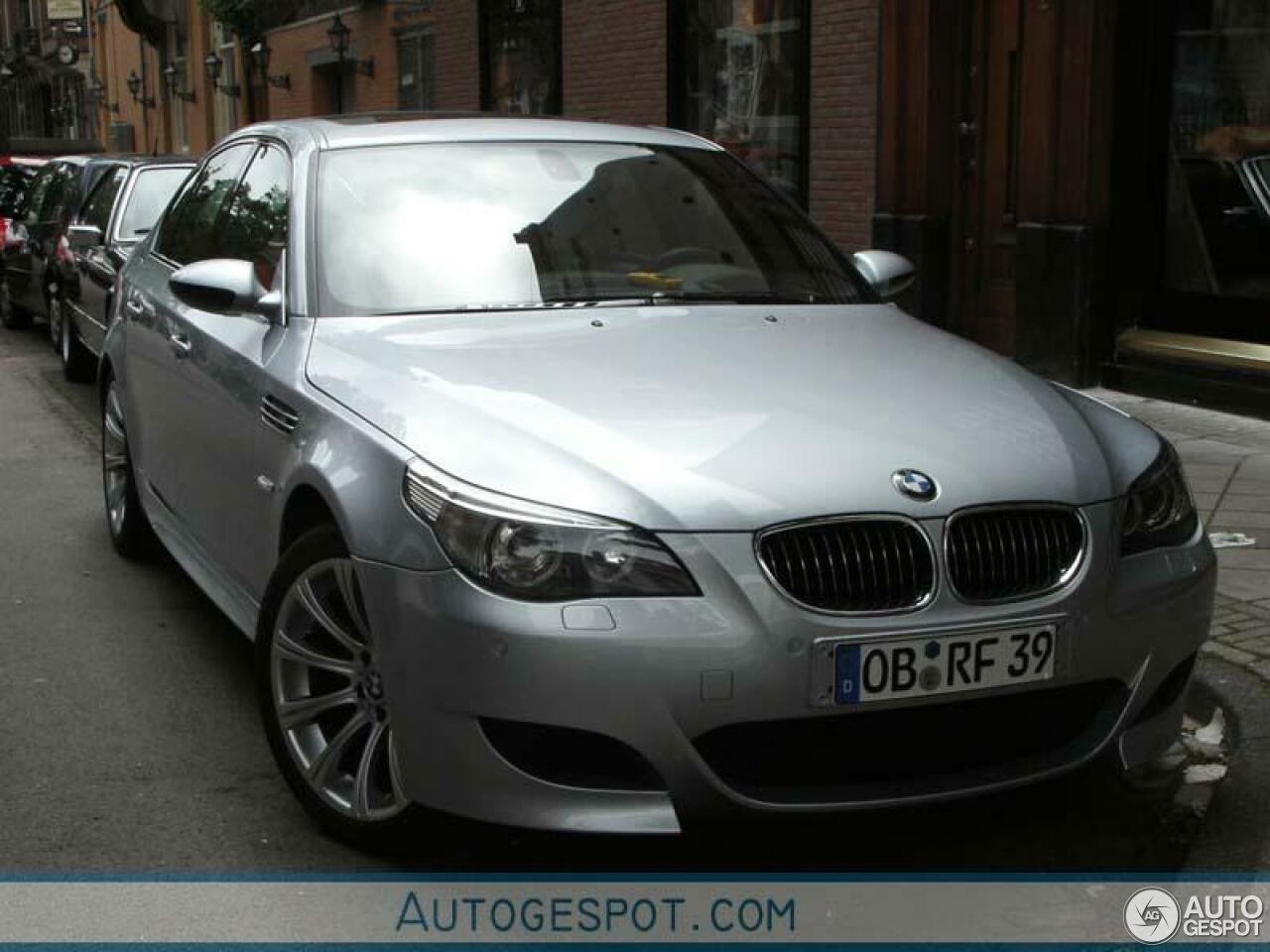 BMW M5 E60 2005