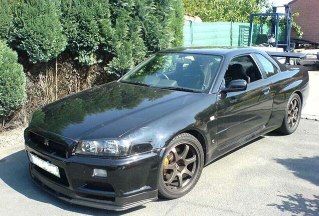 Nissan Skyline R34 GT-R V-Spec