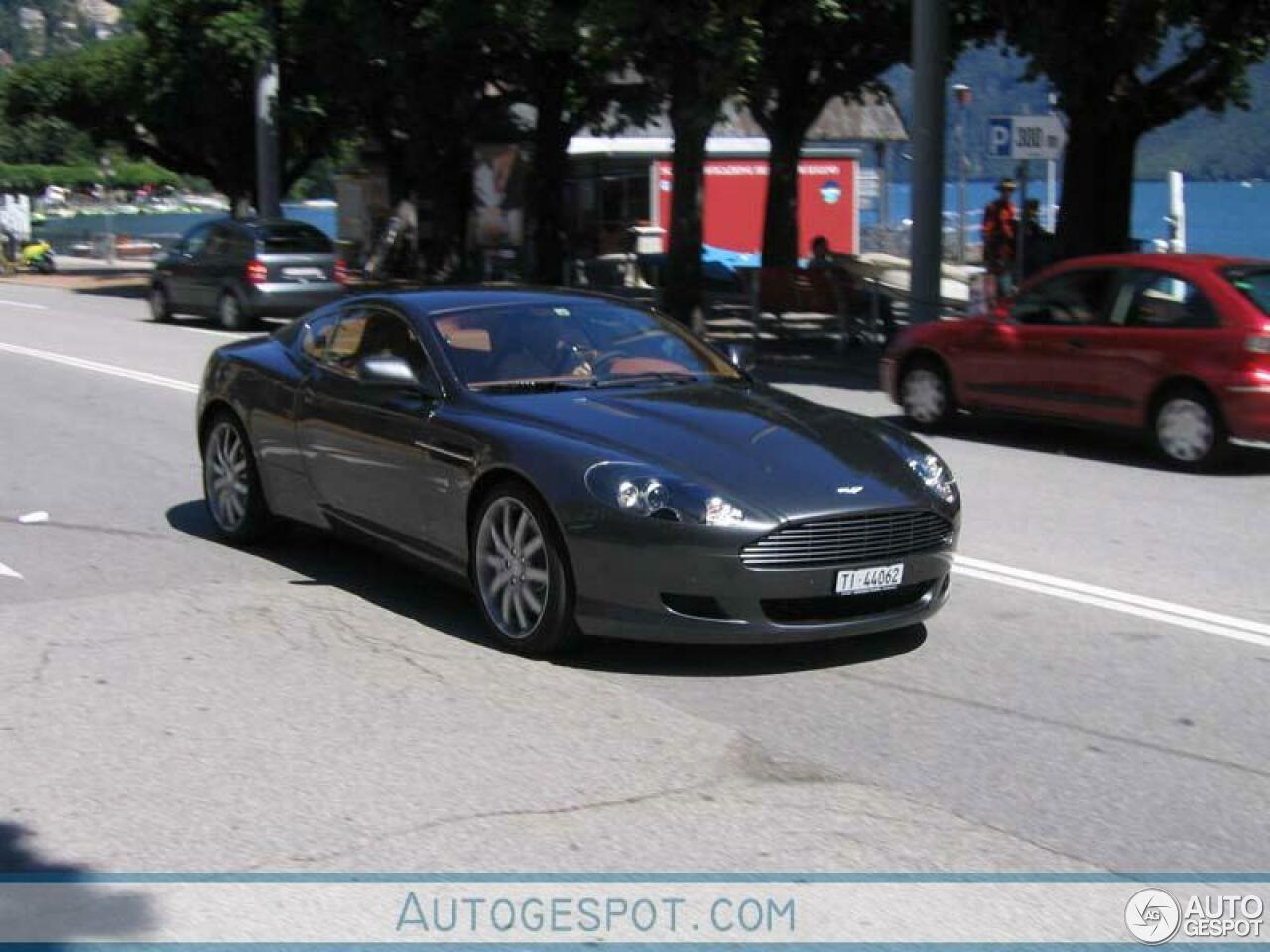 Aston Martin DB9