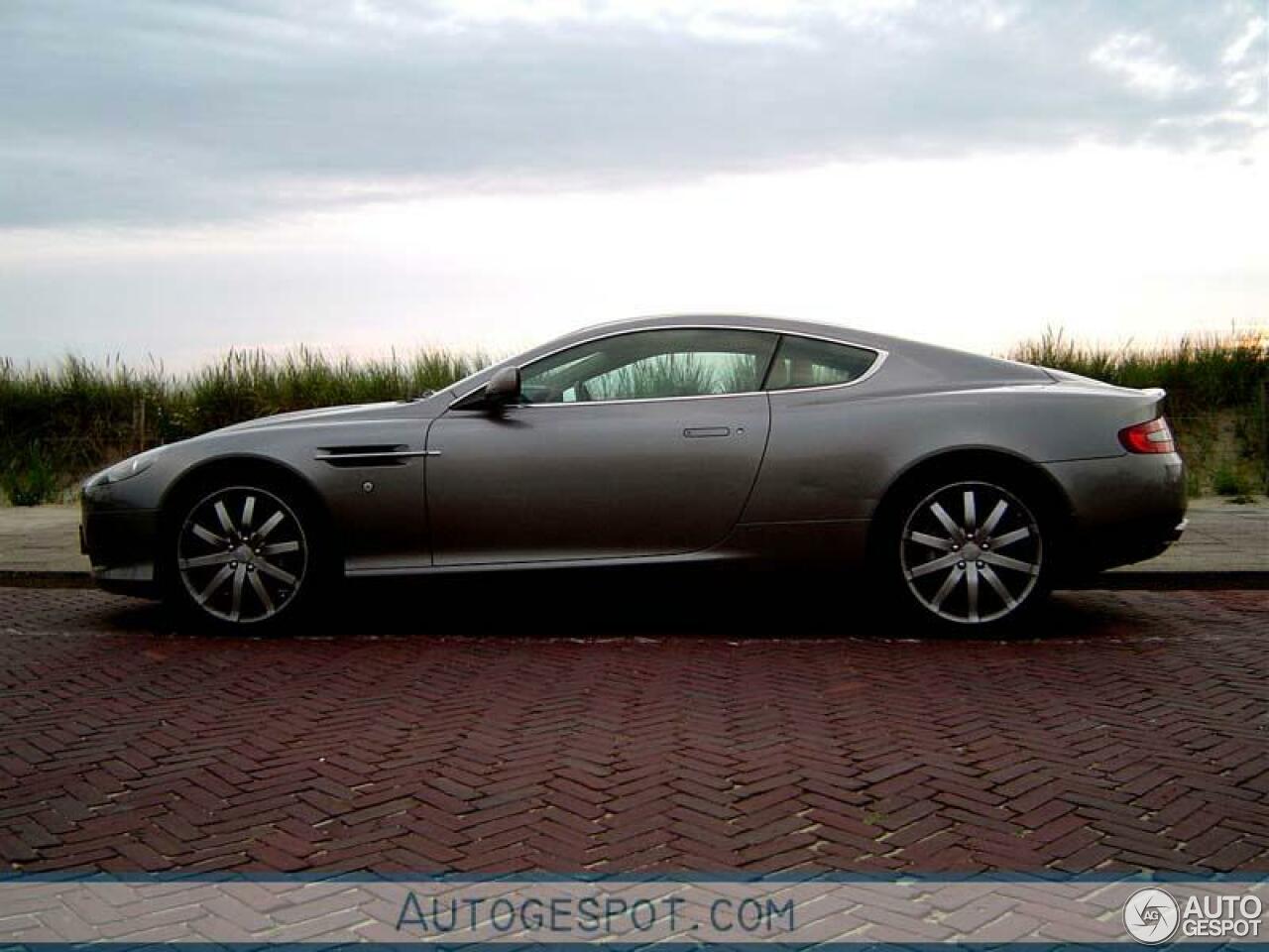 Aston Martin DB9