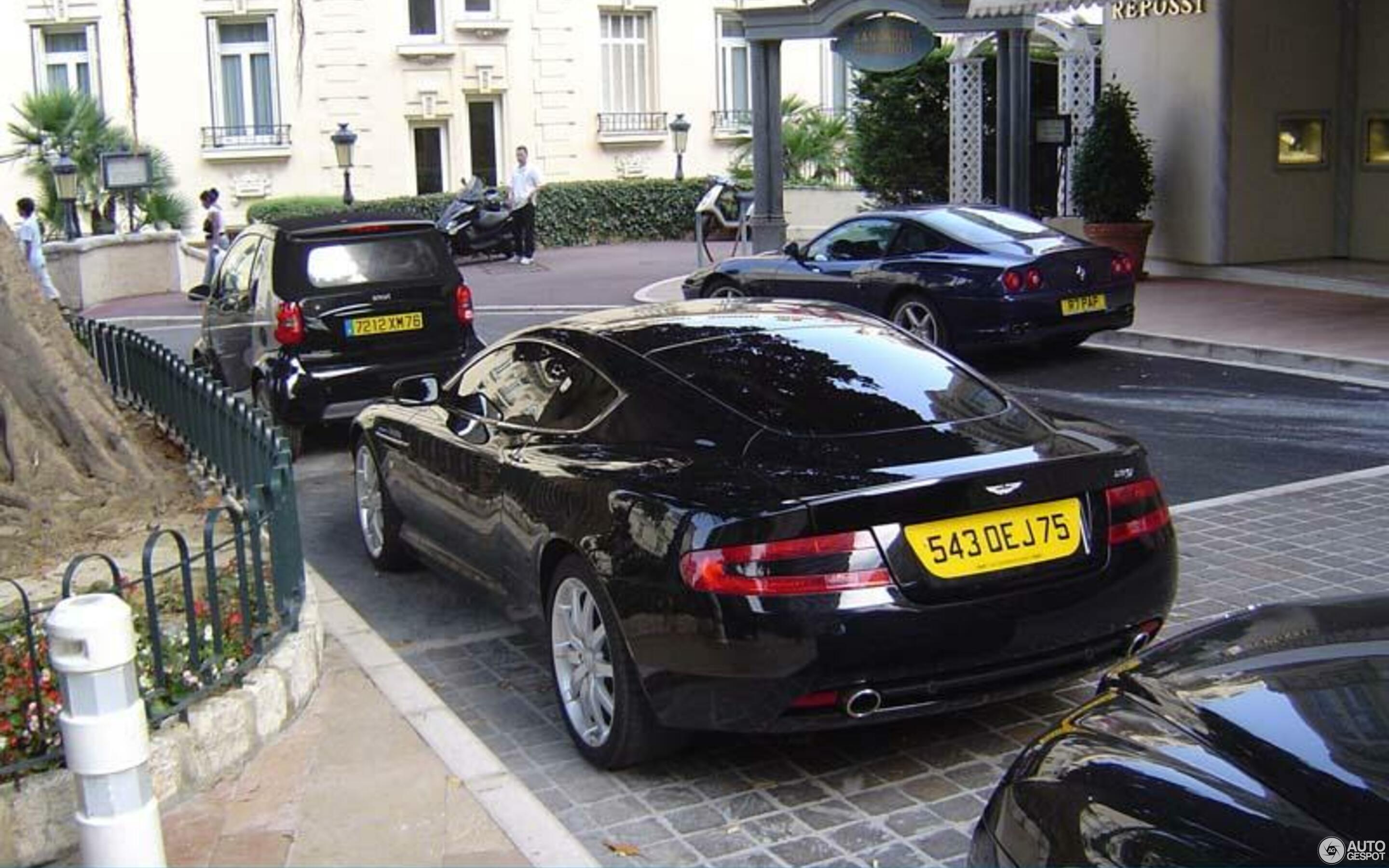 Aston Martin DB9