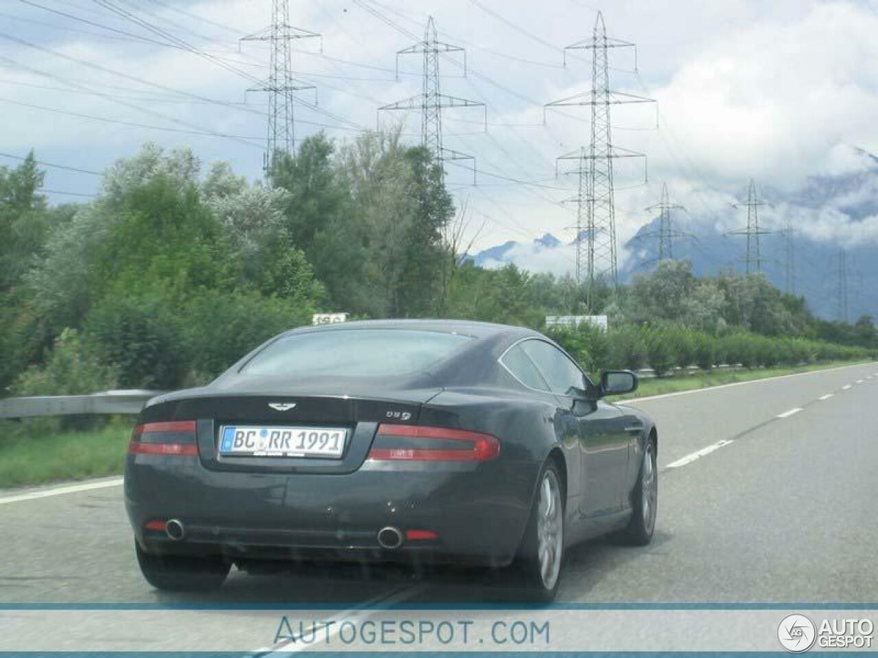 Aston Martin DB9