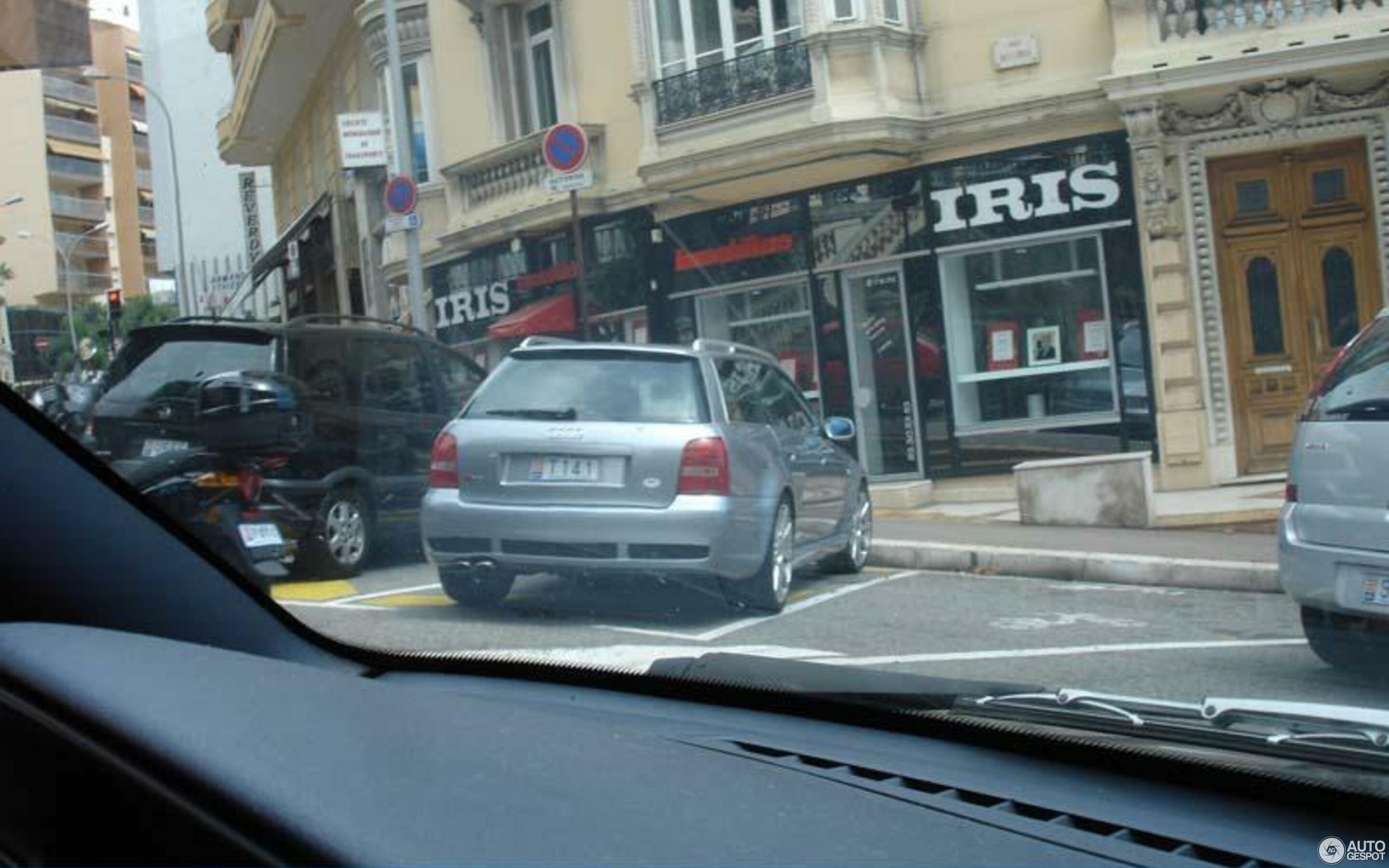 Audi RS4 Avant B5