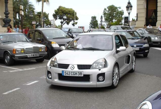 Renault Clio V6 Phase II