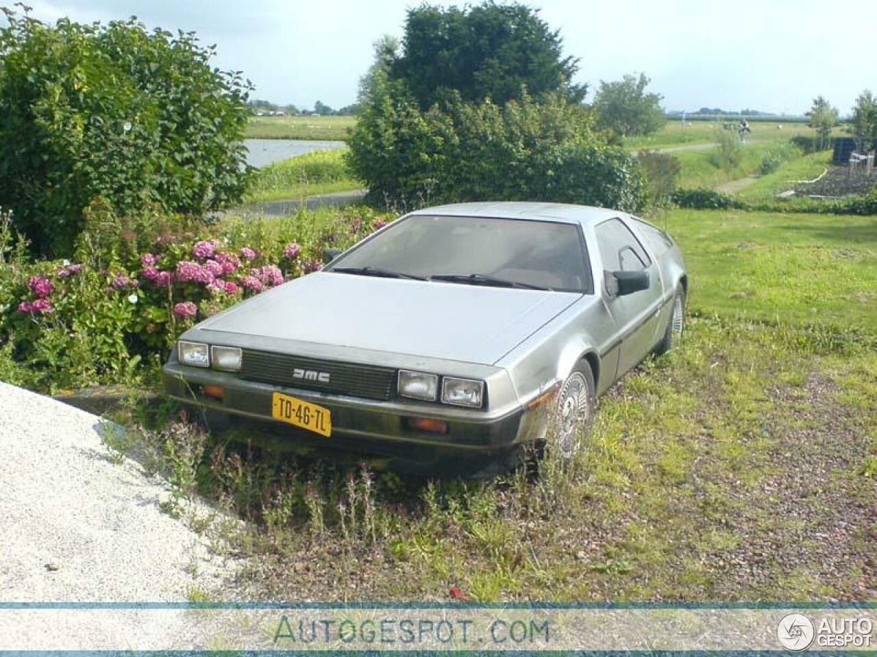 DeLorean DMC-12