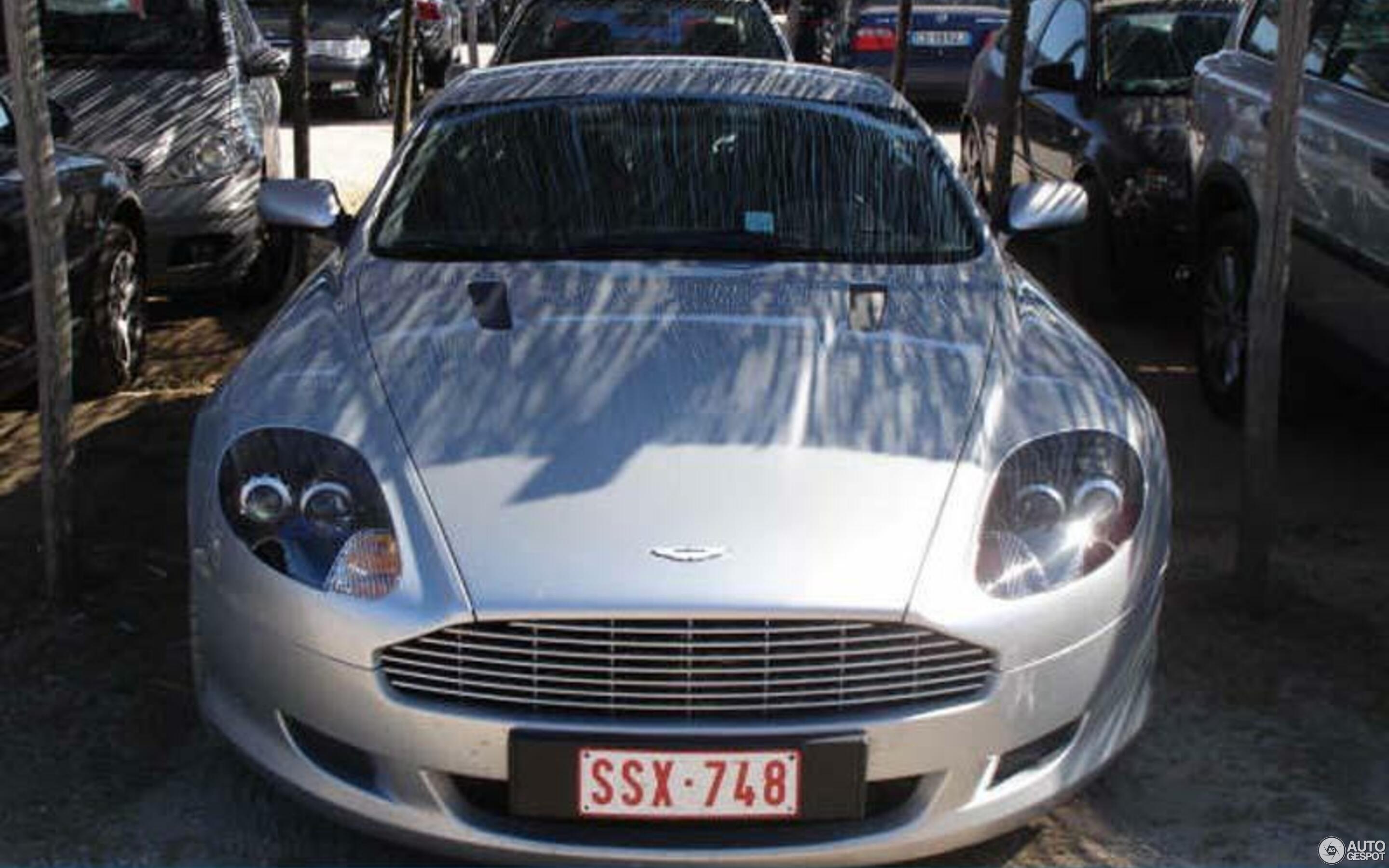 Aston Martin DB9