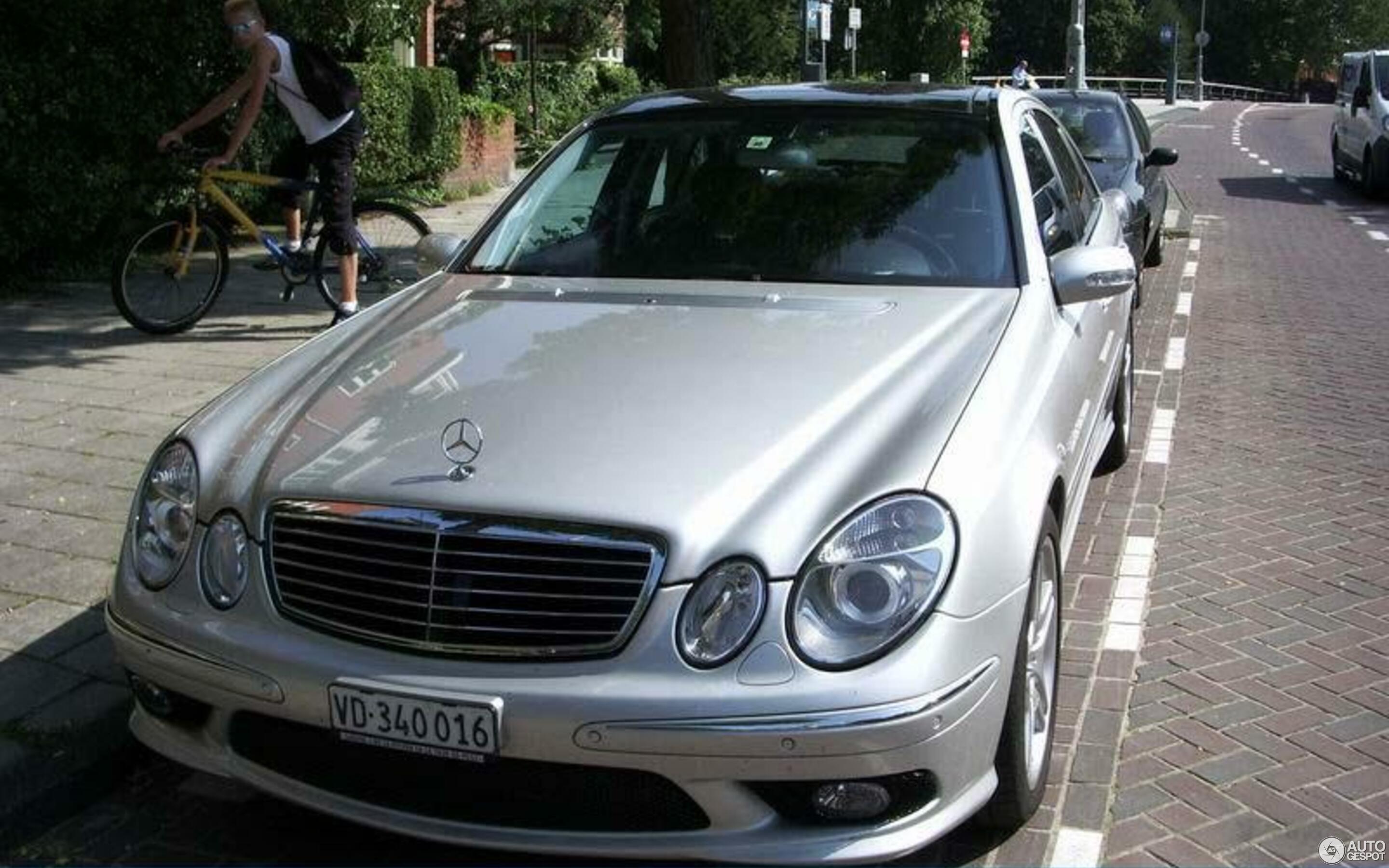 Mercedes-Benz E 55 AMG