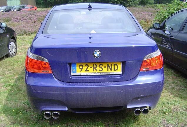 BMW M5 E60 2005