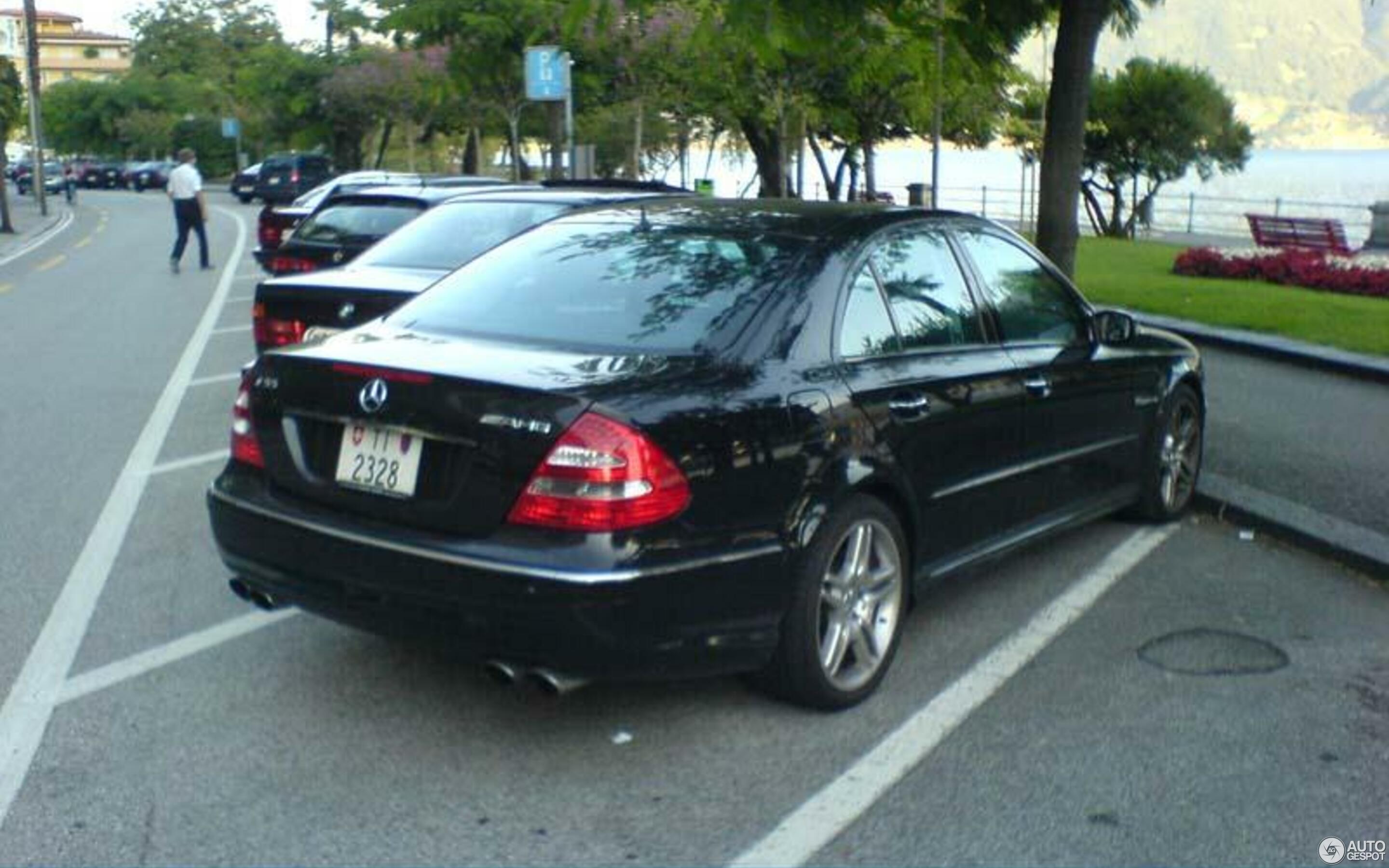 Mercedes-Benz E 55 AMG