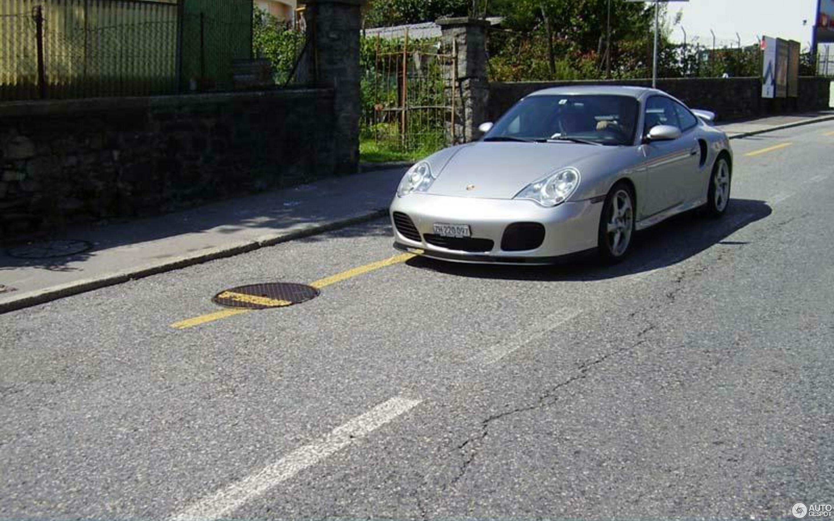 Porsche 996 Turbo