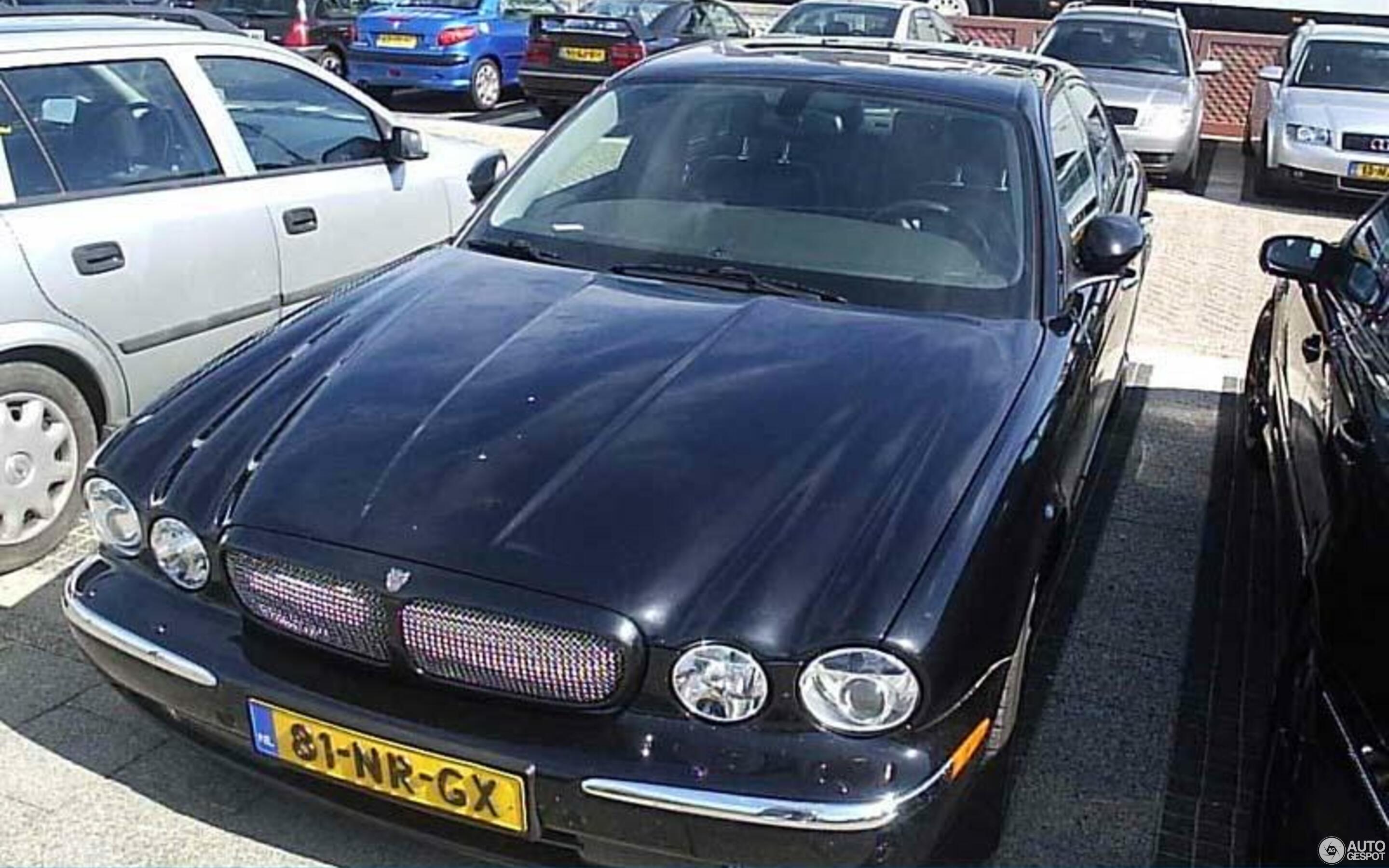 Jaguar XJR