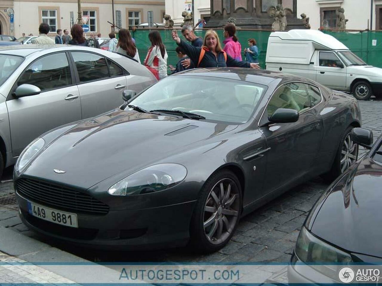 Aston Martin DB9