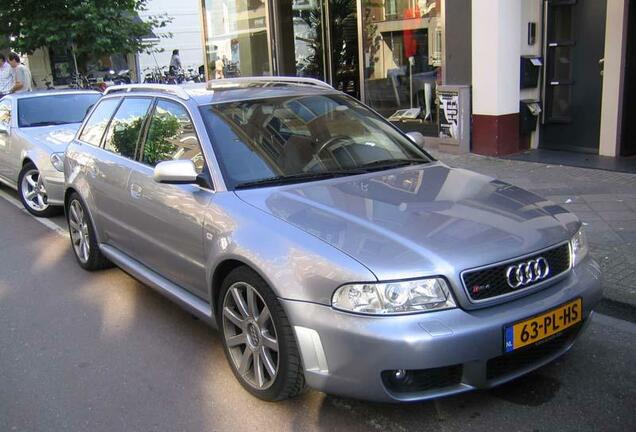 Audi RS4 Avant B5