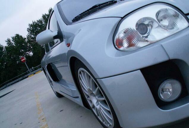 Renault Clio V6