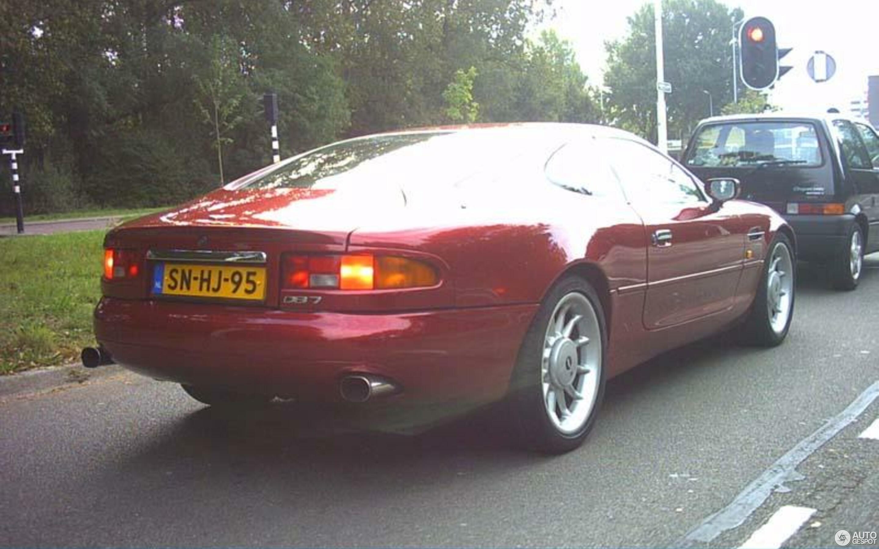 Aston Martin DB7