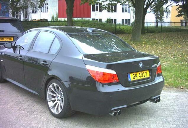 BMW M5 E60 2005