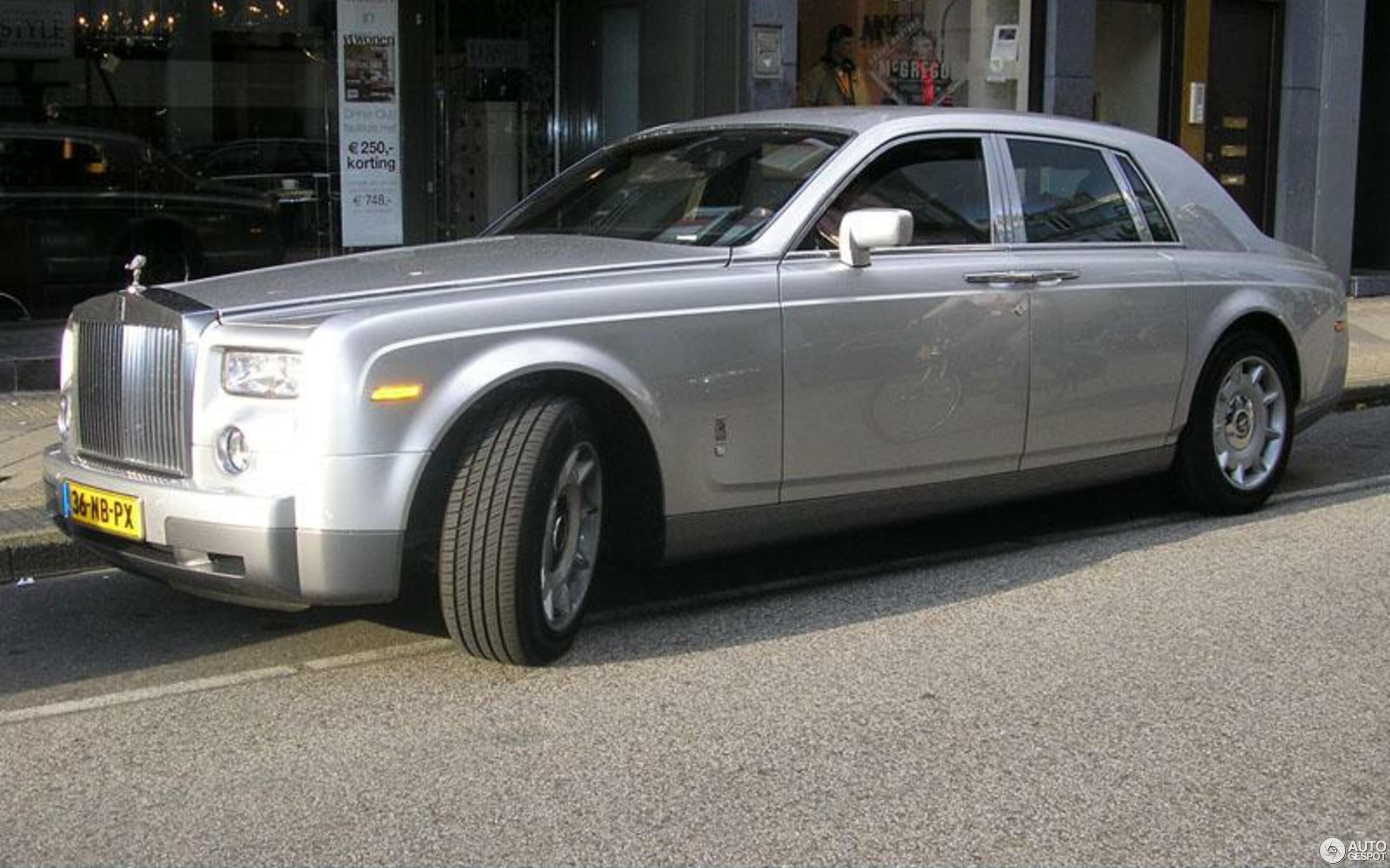 Rolls-Royce Phantom