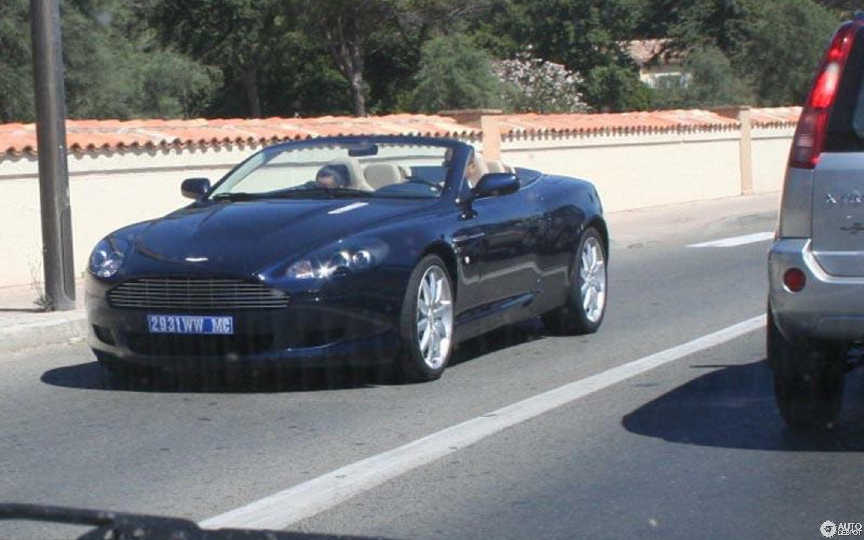 Aston Martin DB9 Volante