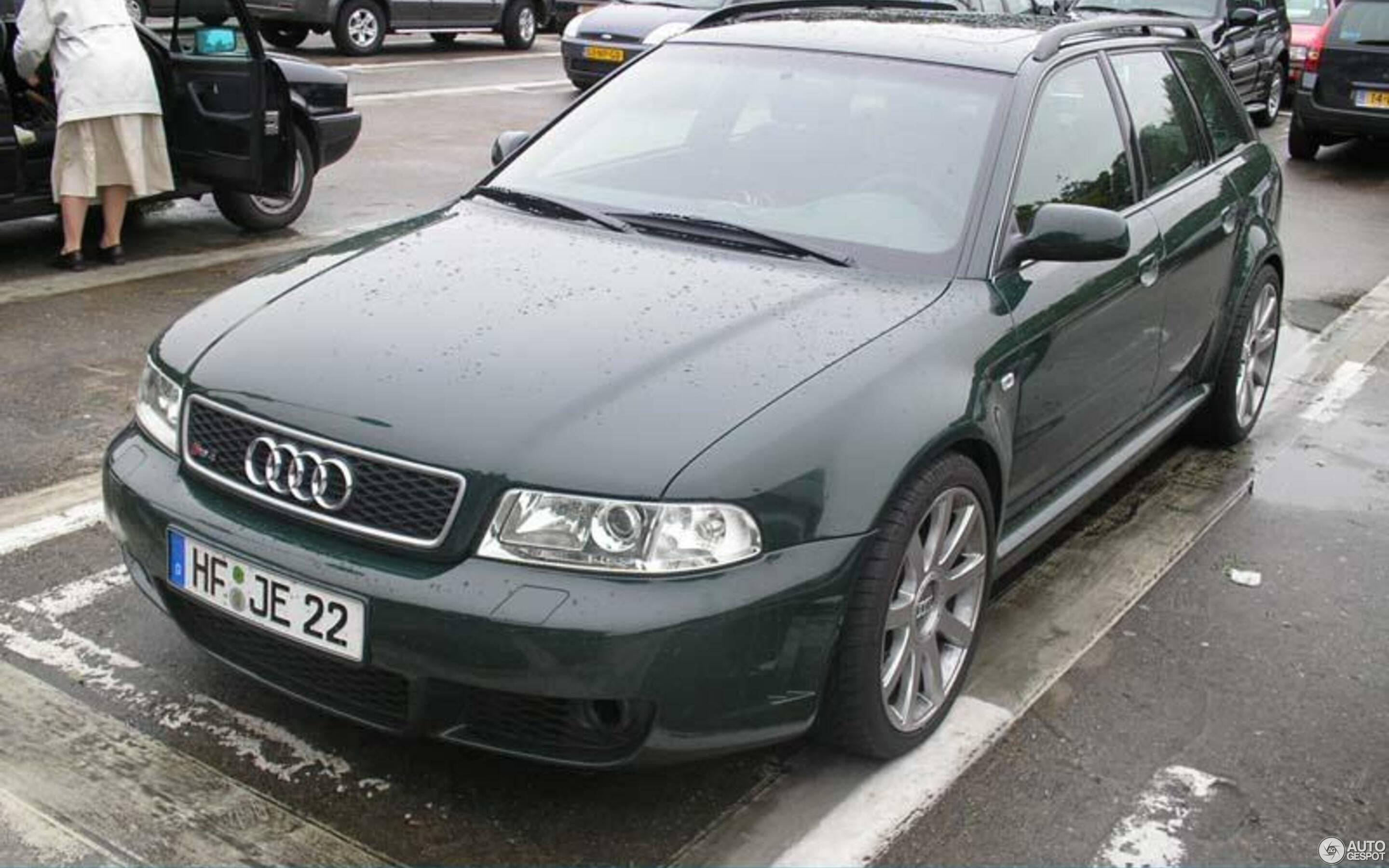 Audi RS4 Avant B5