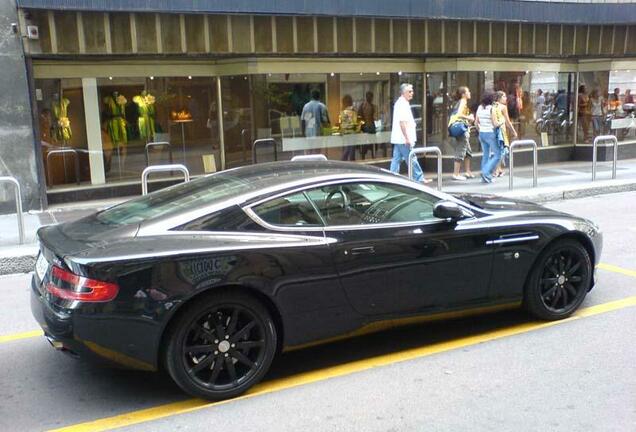 Aston Martin DB9