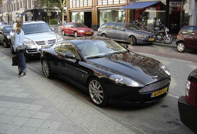 Aston Martin DB9