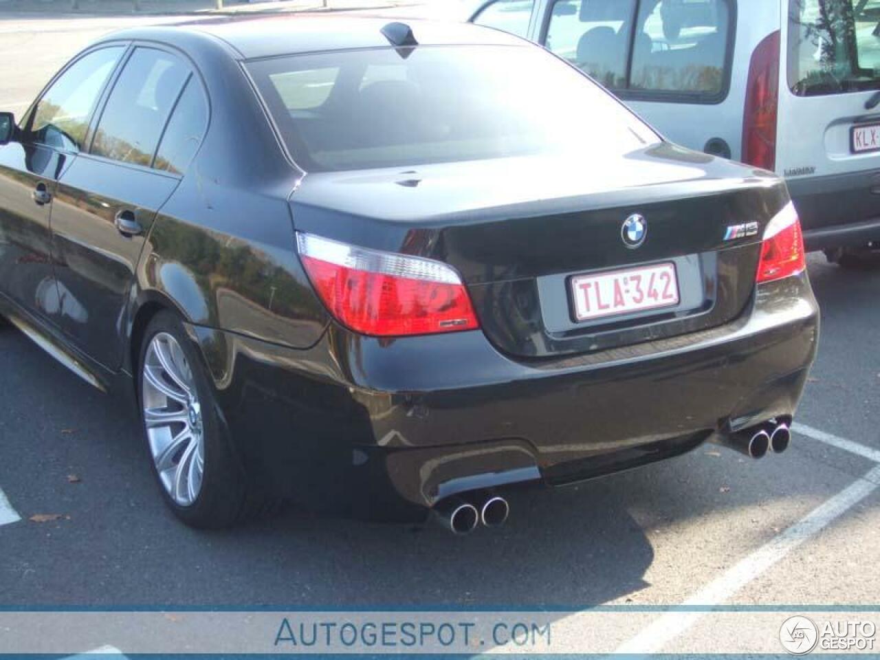 BMW M5 E60 2005