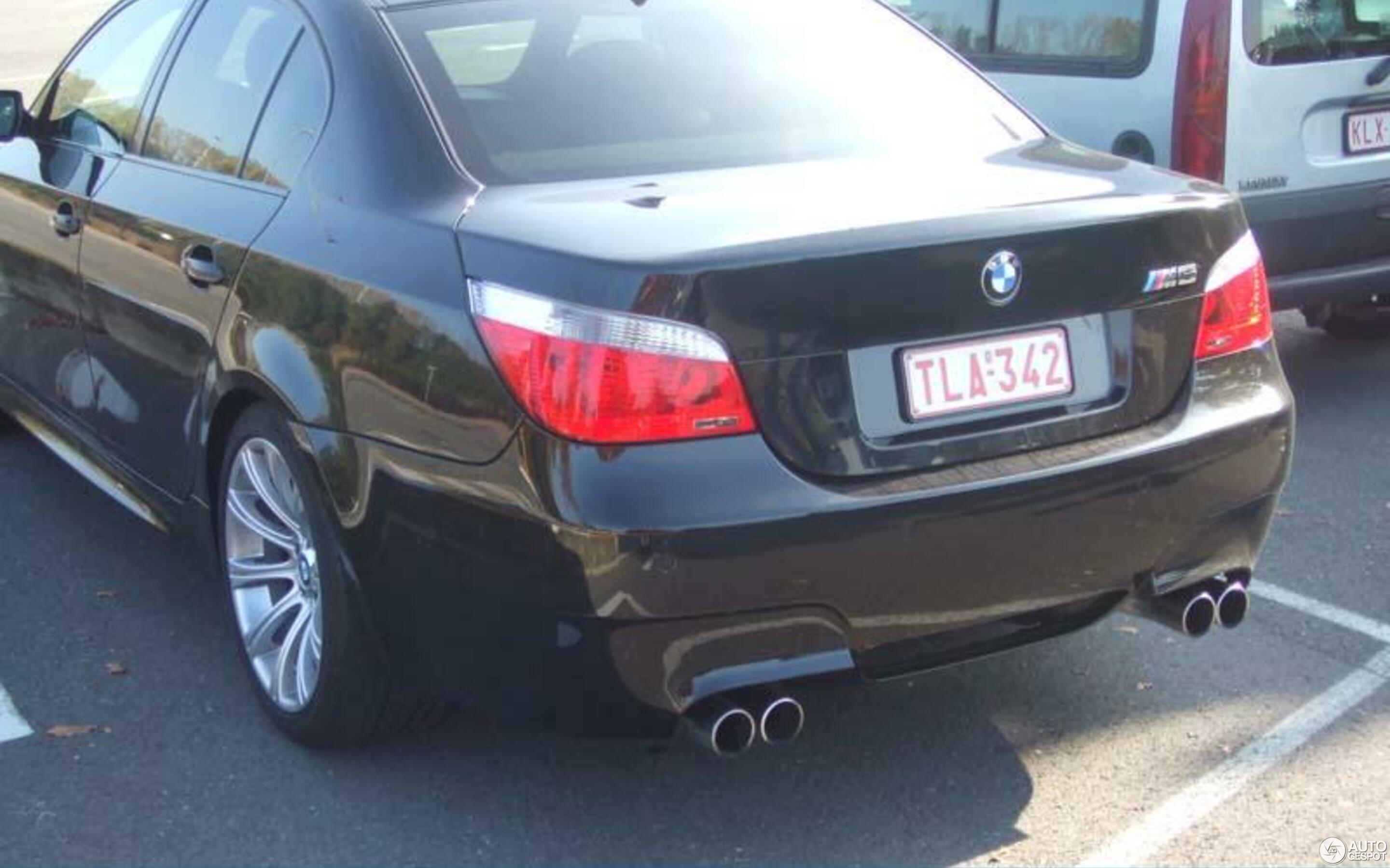 BMW M5 E60 2005