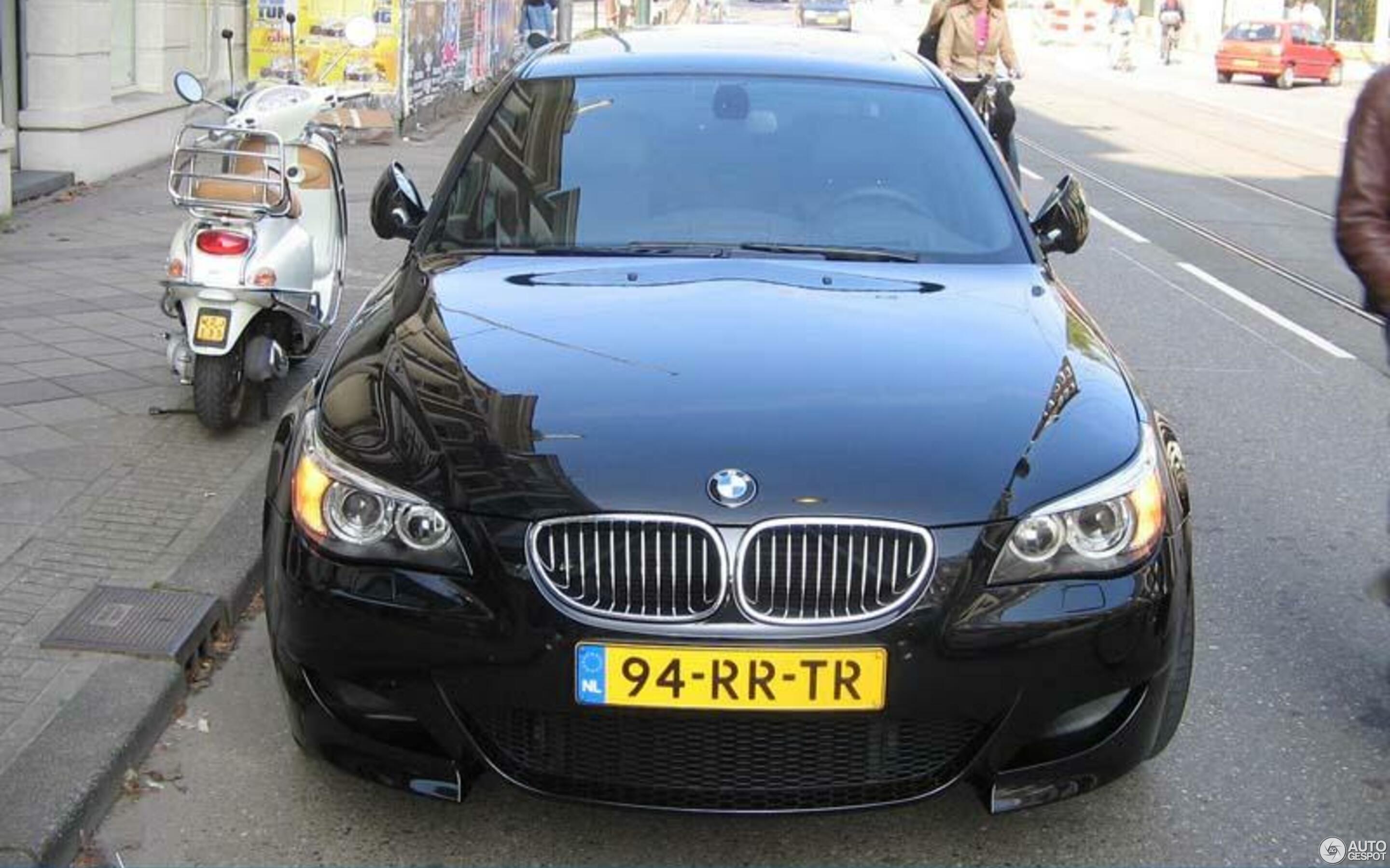 BMW M5 E60 2005