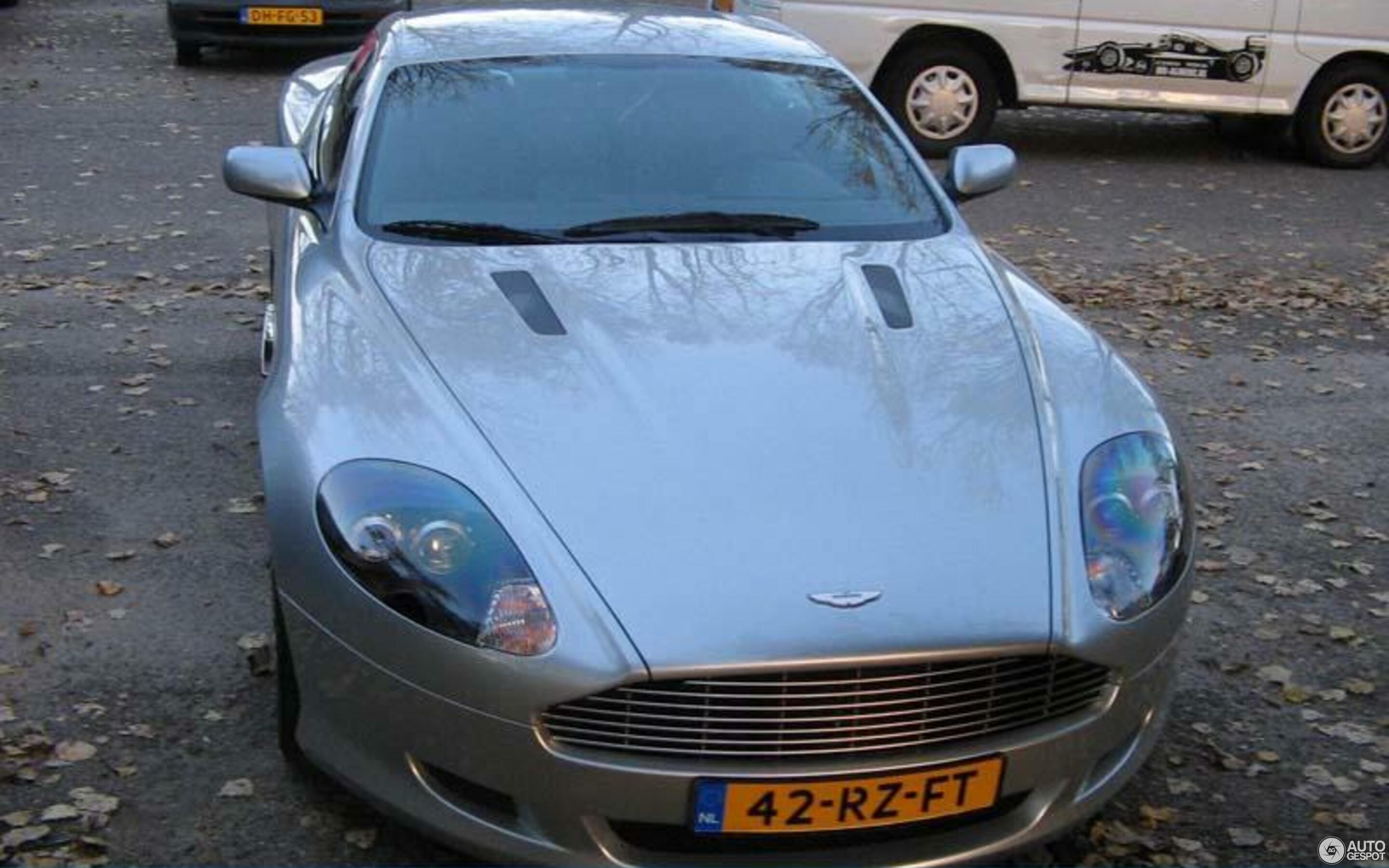 Aston Martin DB9