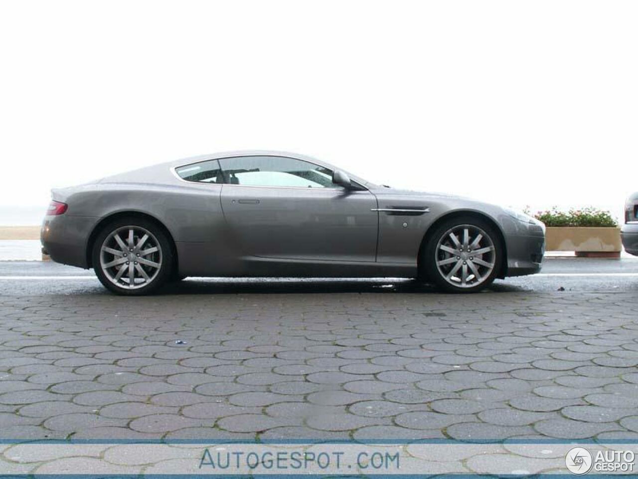 Aston Martin DB9