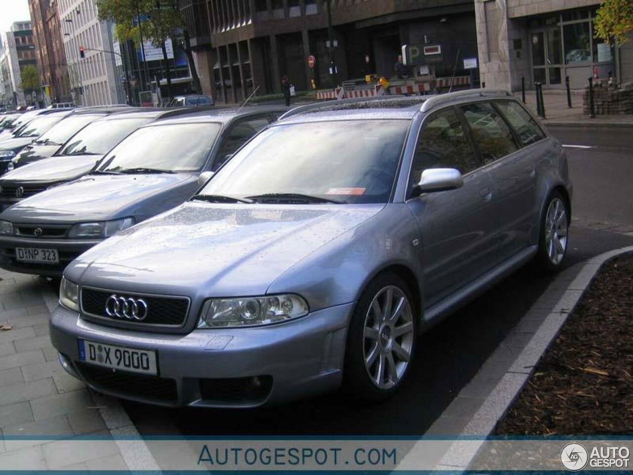 Audi RS4 Avant B5