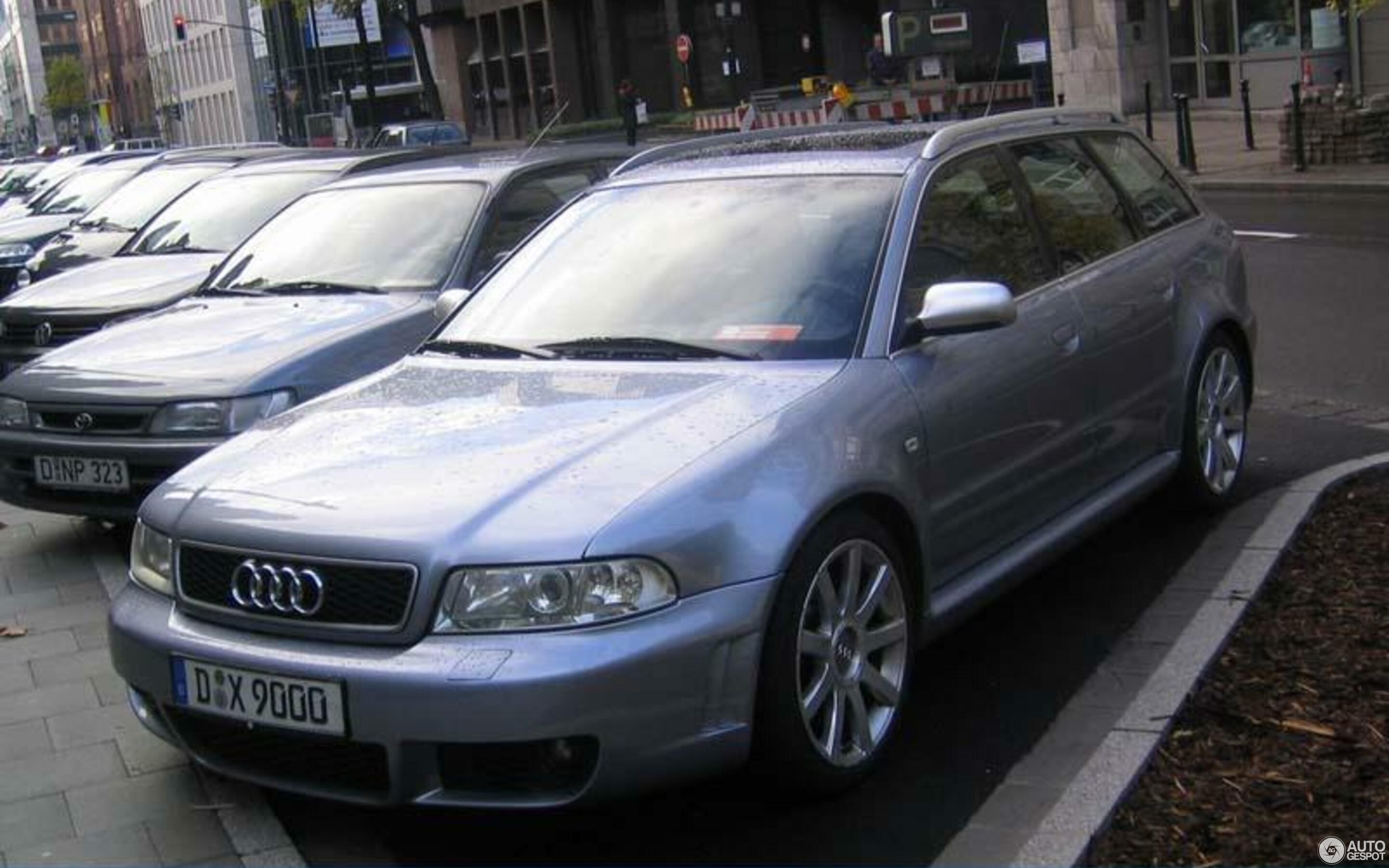 Audi RS4 Avant B5