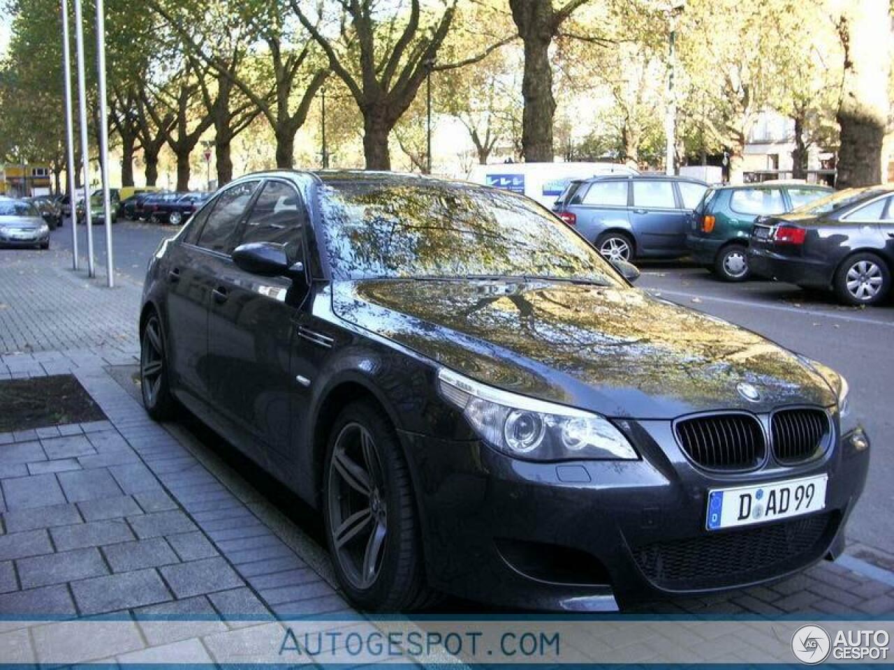 BMW M5 E60 2005