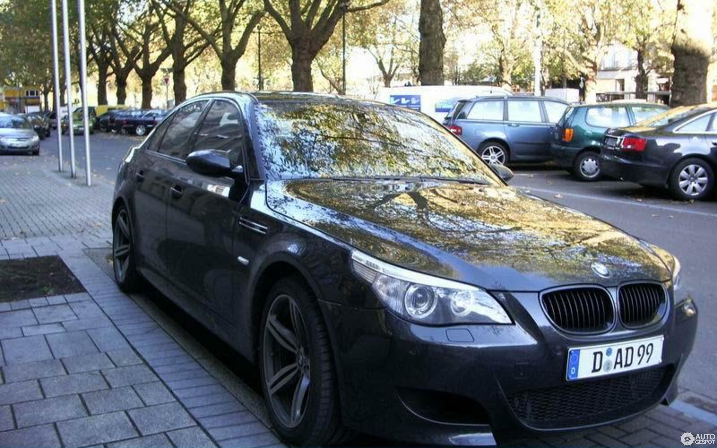 BMW M5 E60 2005