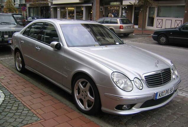 Mercedes-Benz E 55 AMG