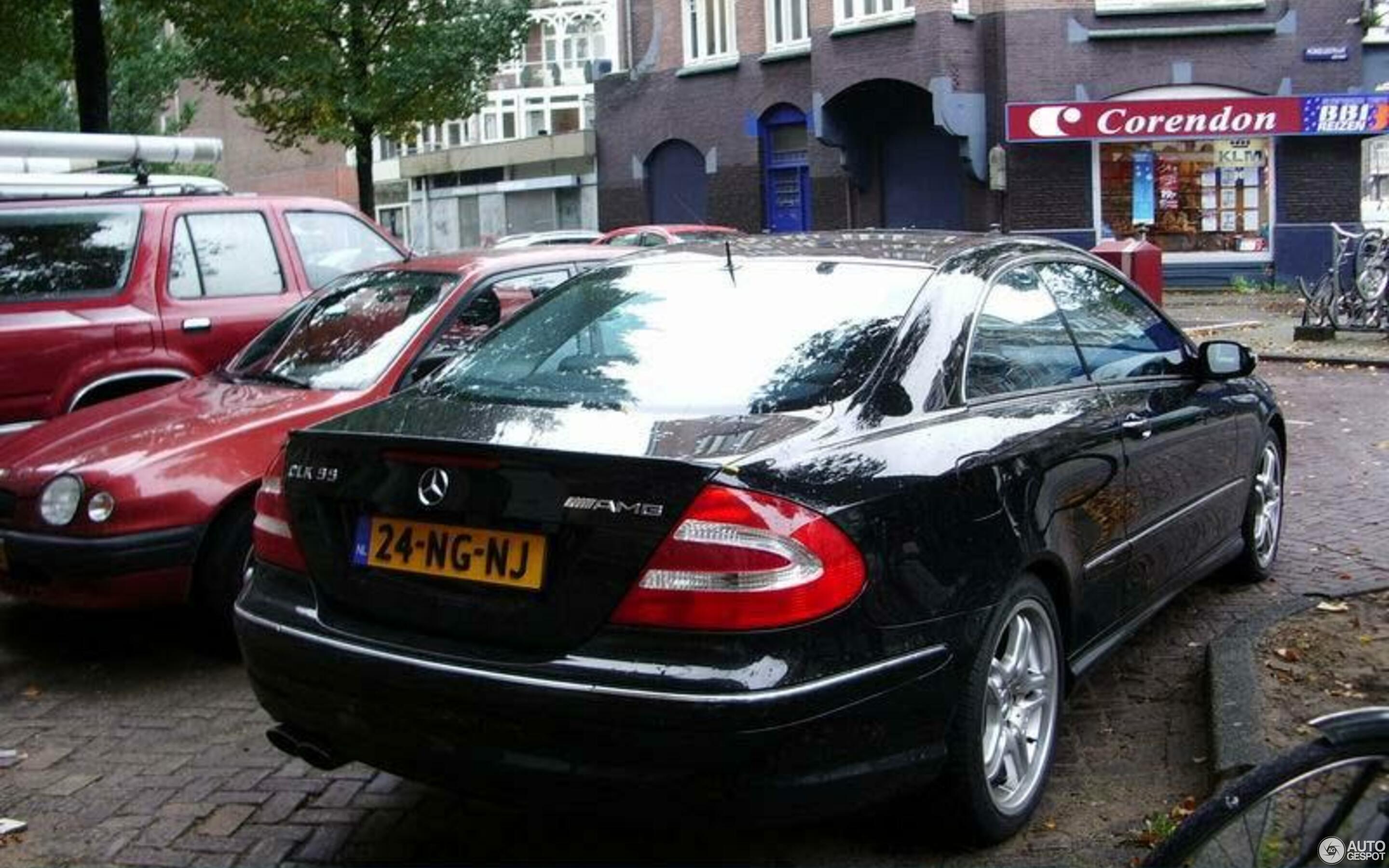 Mercedes-Benz CLK 55 AMG