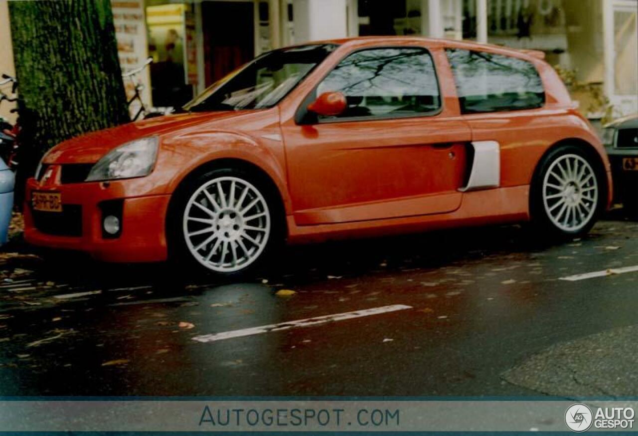 Renault Clio V6 Phase II