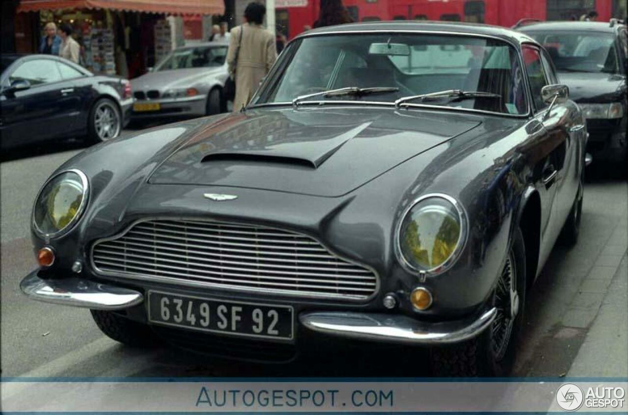 Aston Martin DB6 MKII