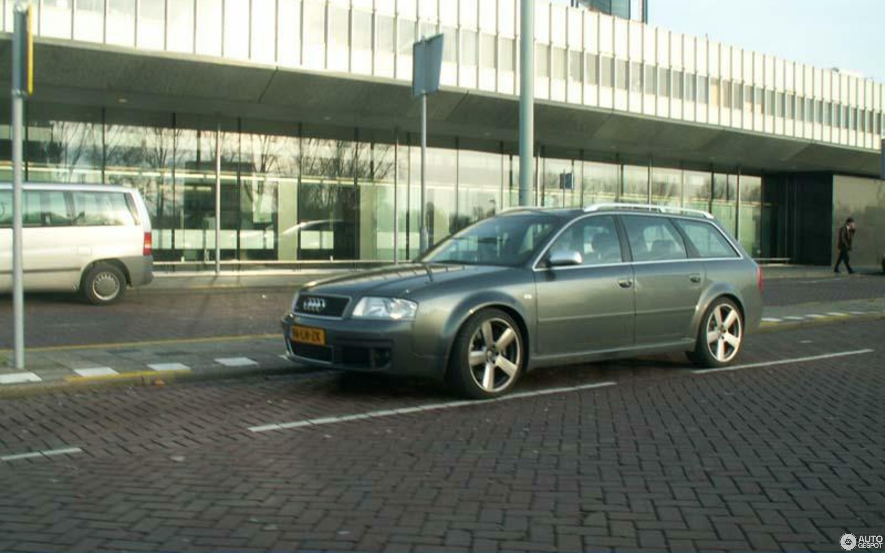 Audi RS6 Avant C5