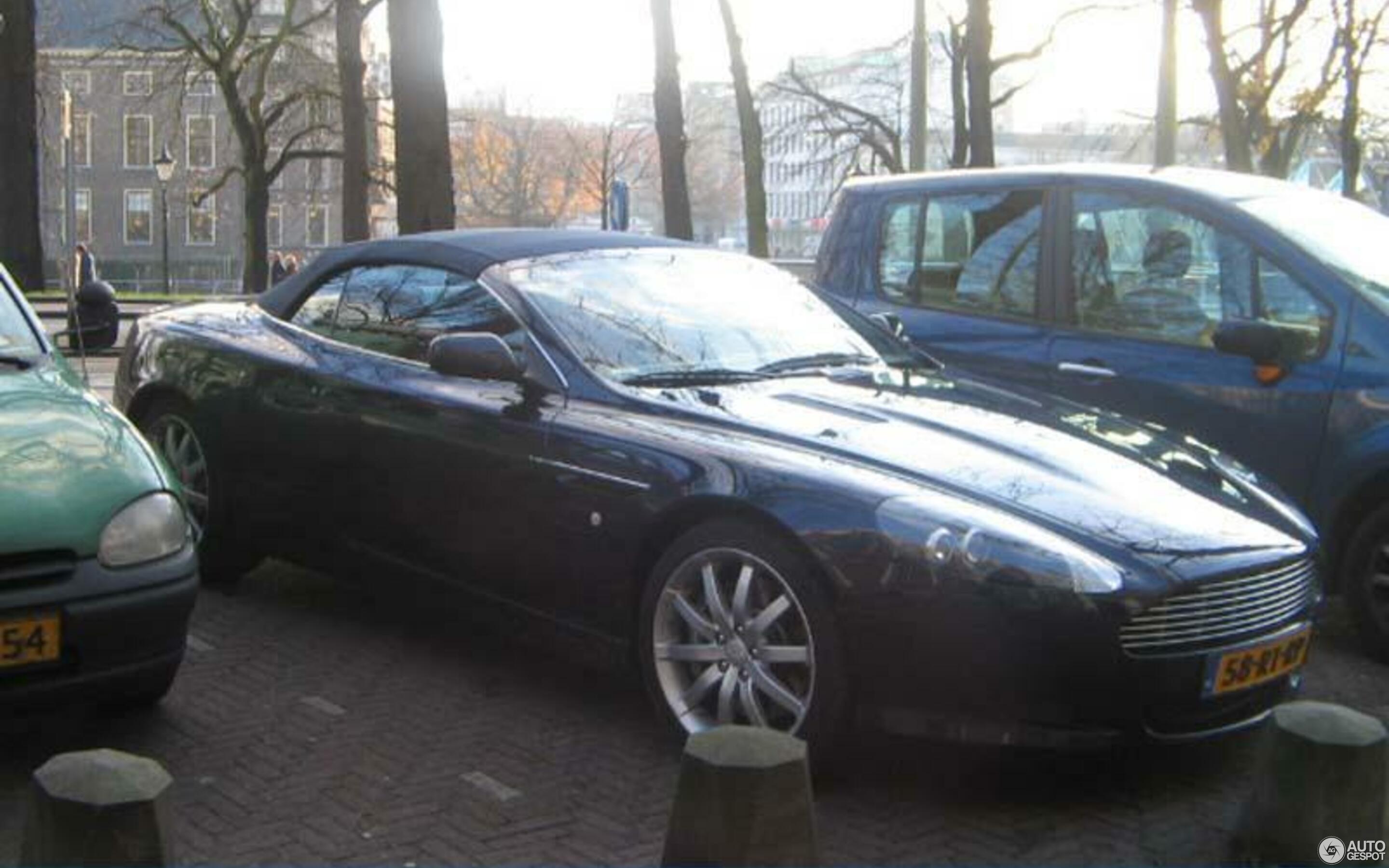 Aston Martin DB9 Volante