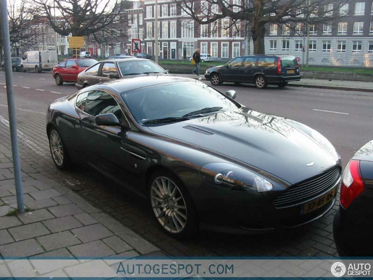 Aston Martin DB9