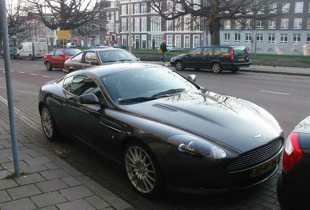 Aston Martin DB9