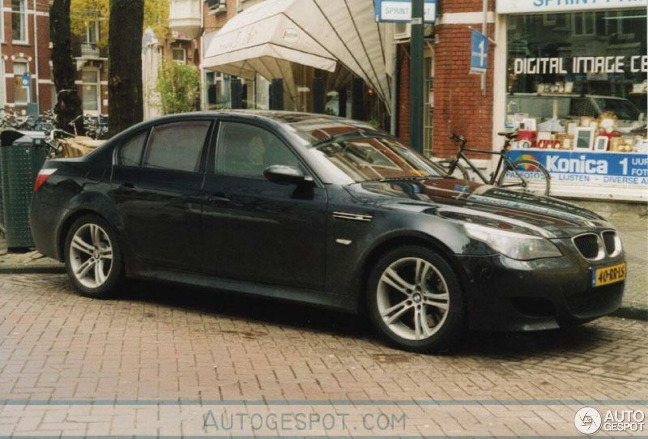 BMW M5 E60 2005