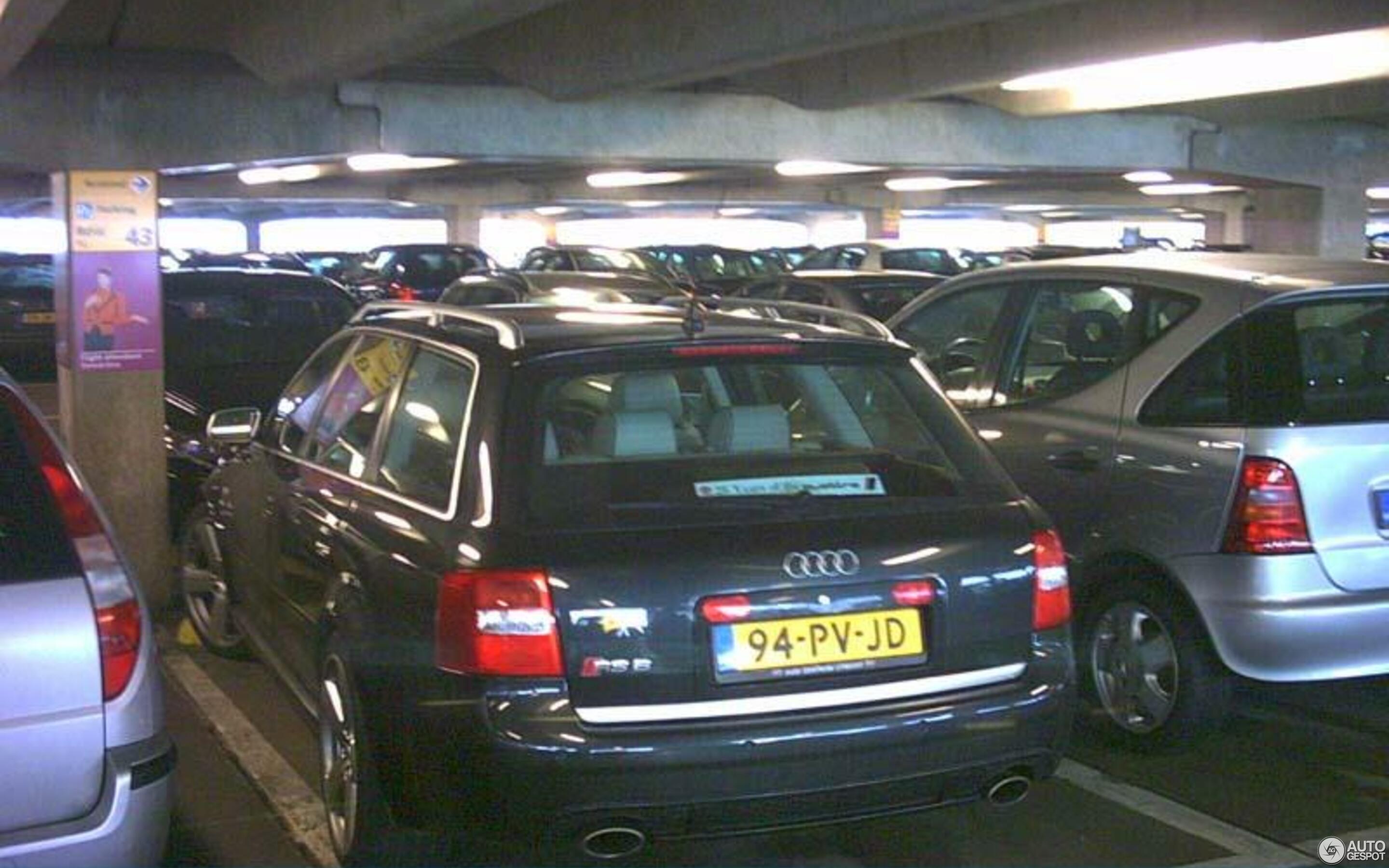 Audi RS6 Avant C5