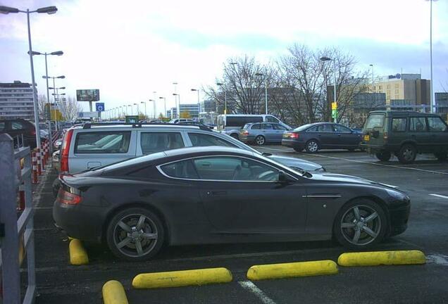 Aston Martin DB9